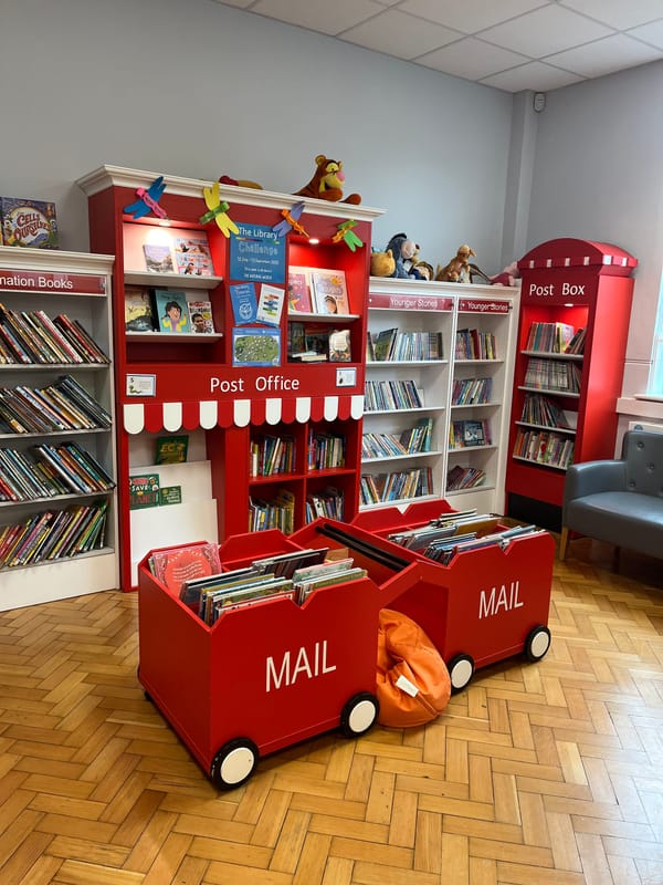 Stonehouse Library: Dinosaur Detectives